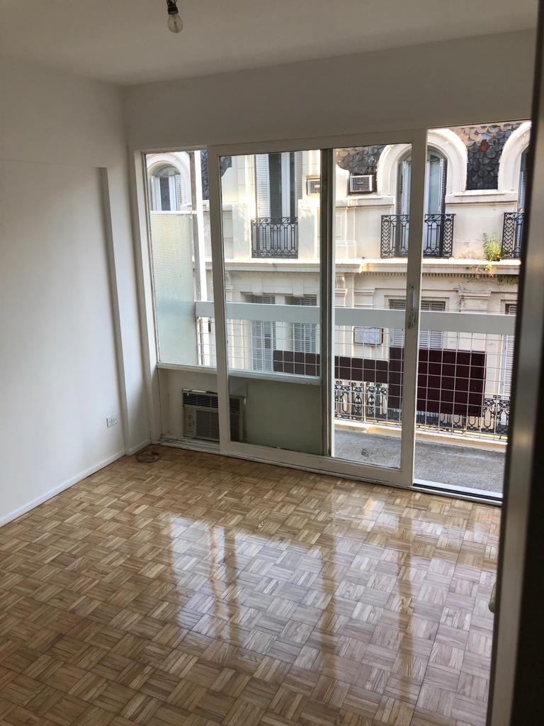 Departamento 1 ambiente con balcón en San Nicolás