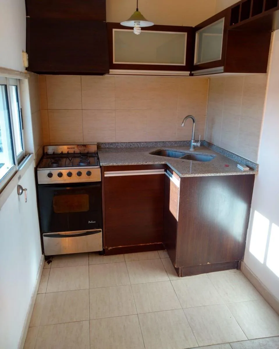 Monoambiente en Alquiler en Torre del Pilar - Sobre Calle Tucumán - con Piscina