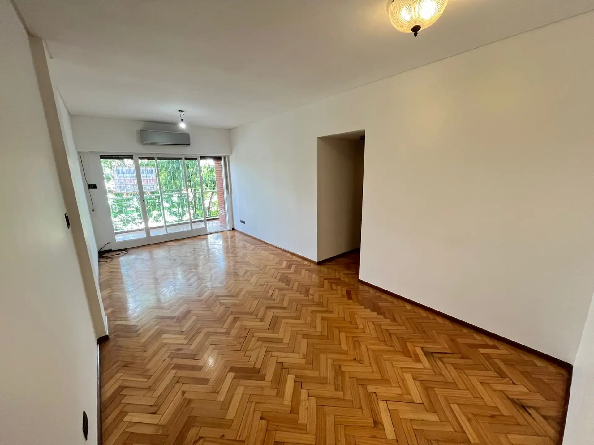 Departamento semipiso de 3 dormitorios en Monte Castro