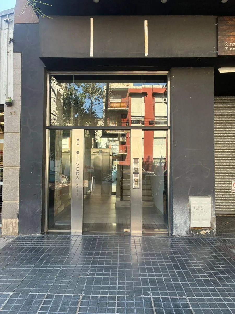 Monoambiente Al Frente - Muy Luminoso - Av Olivera 211