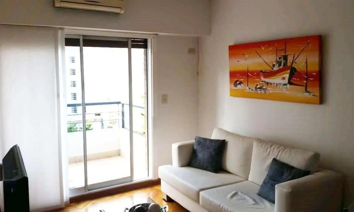 Listing: 2 bedrooms, Belgrano