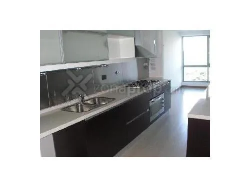 Two-room apartment with parking in Puerto Madero