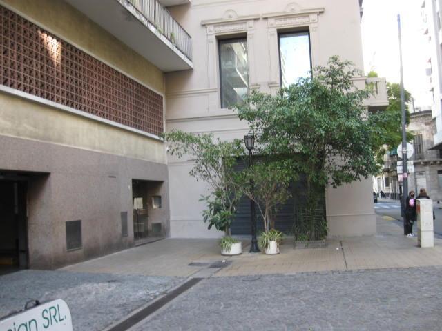 Departamento de 2 ambientes lateral en Monserrat