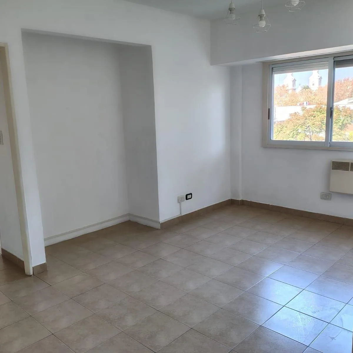 Departamento con 62 m&sup2; y 1 Dormitorio en Alquiler en Pilar