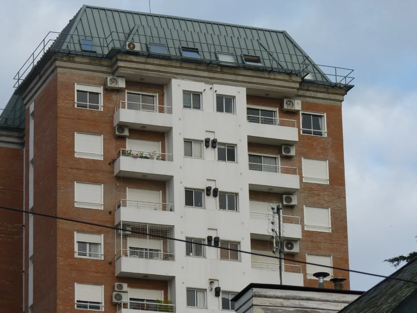 Двухуровневая четырёхкомнатная квартира в Beccar