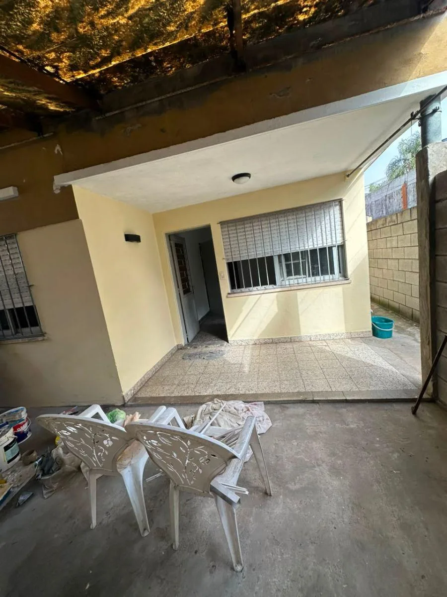 Moron Sur - PH de 3 Ambientes - Cocina - Living - M/ B. Estado - a 10 Cuadras de La Estacion