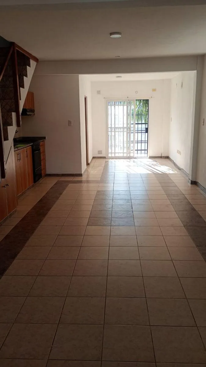 PH com 2 dormitórios em Lanús Oeste