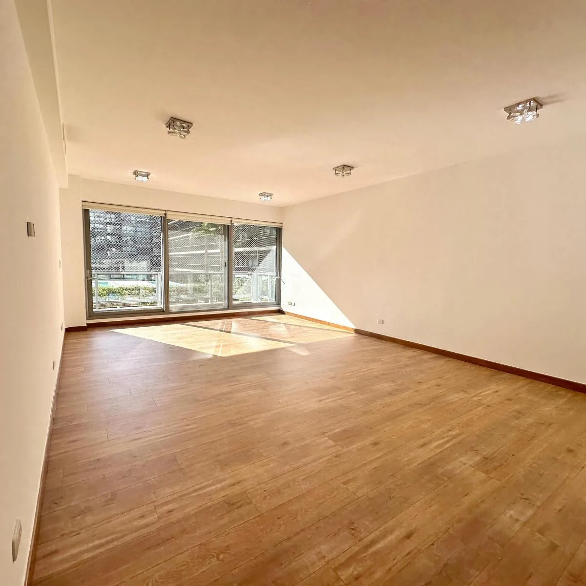 Precio Paquete! Alquiler Departamento en Madero Center