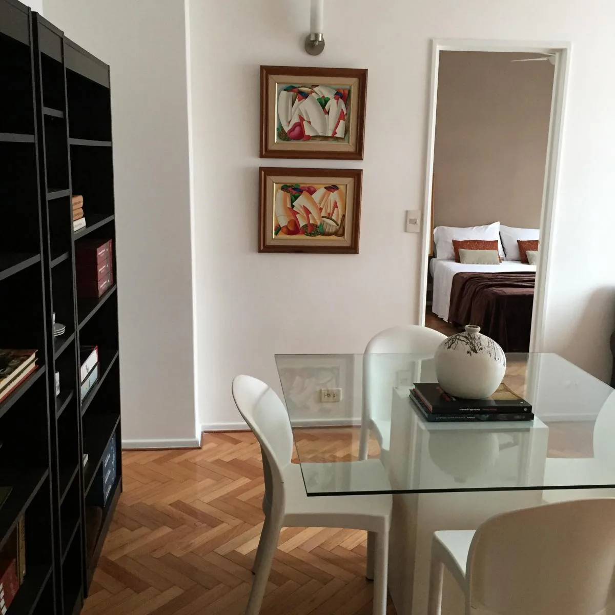 Departamento 2 Ambientes Amoblado con Balcon a La Calle