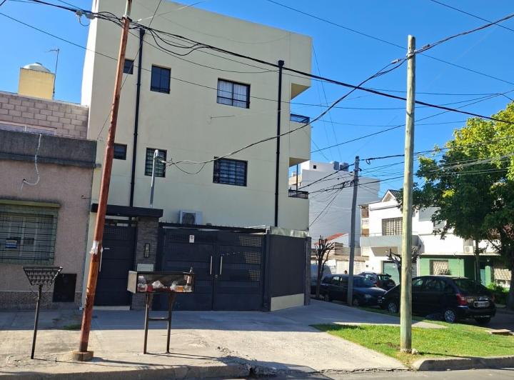 Studio apartment in Morón