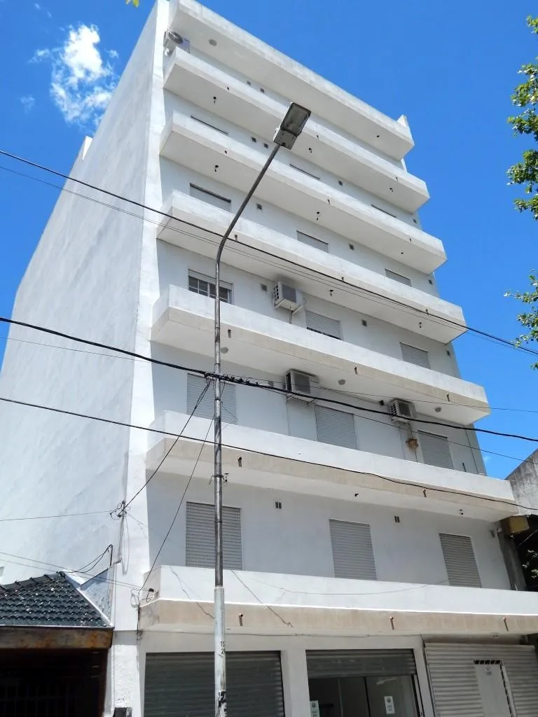 Departamento de 2 ambientes chico en San Justo