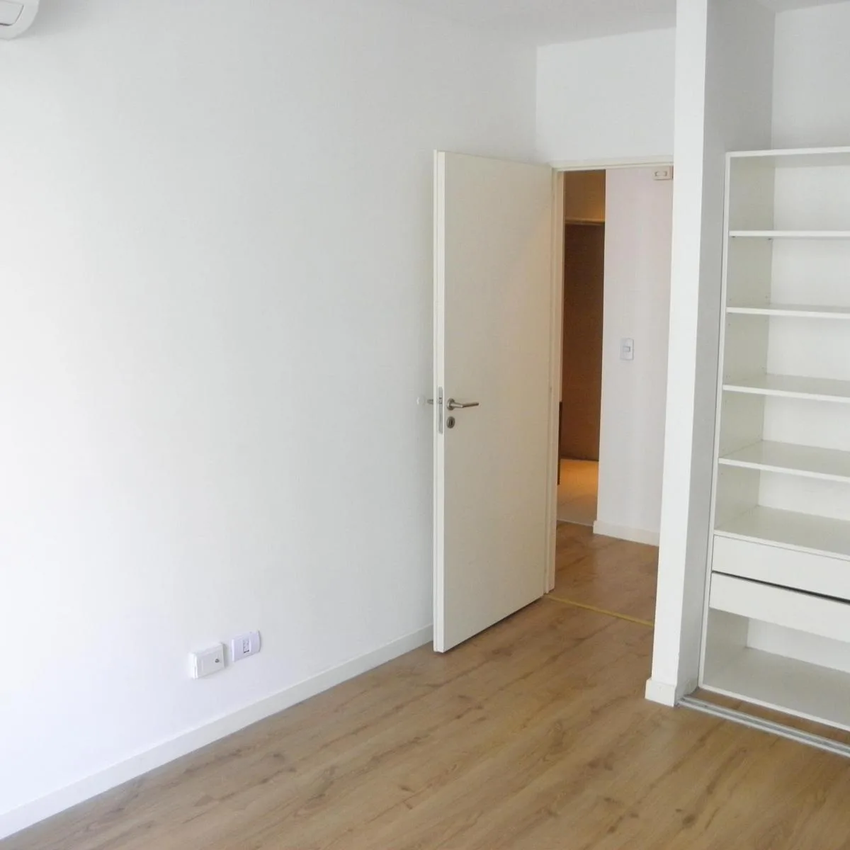 Departamento de 2 Ambientes con Muebles Sum, Pileta y Solarium