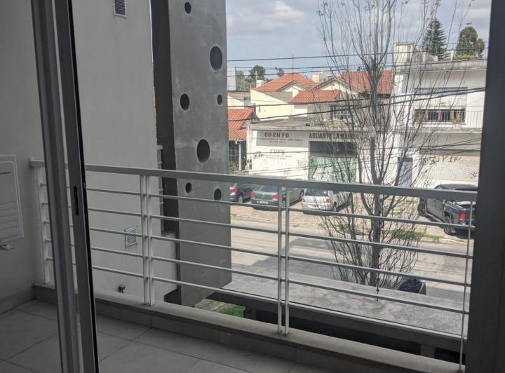 Kitnet de estúdio na rua em Bernal, Quilmes