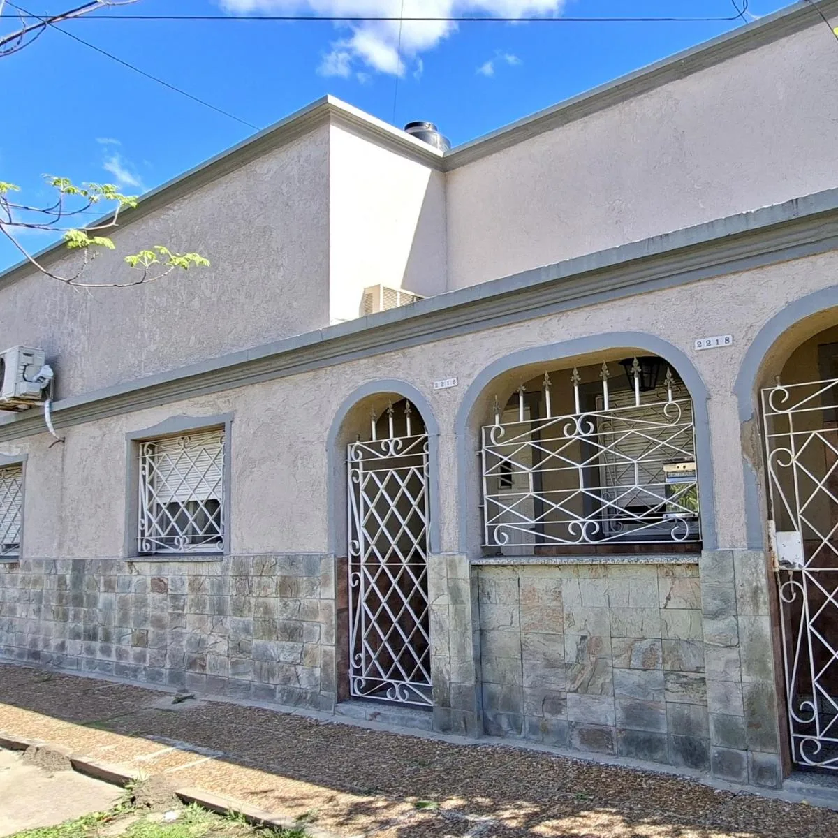 First-floor one-bedroom apartment in Lanús
