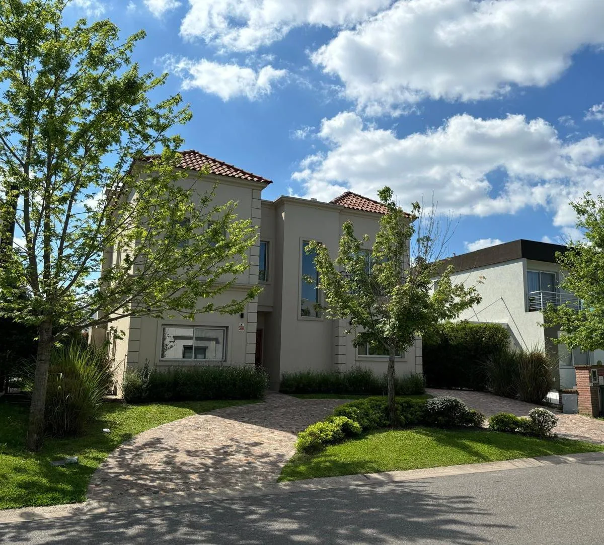 Casa de 4 dormitórios em Tigre, Nordelta (Barrio Tipas)