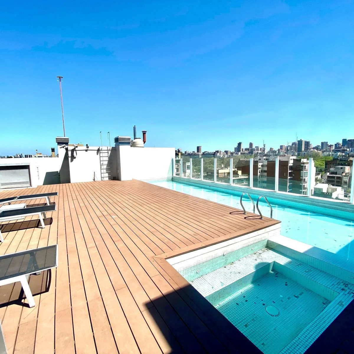 Apartamento de dois ambientes com 1 quarto e vaga de garagem em Belgrano