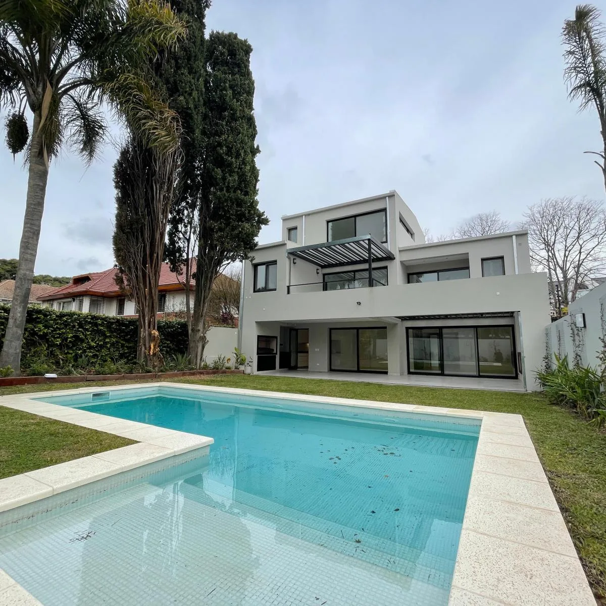 Casa em Acassuso com piscina e hidromassagem