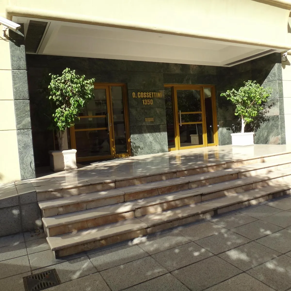 Квартира с 2 спальнями и балконом в Puerto Madero