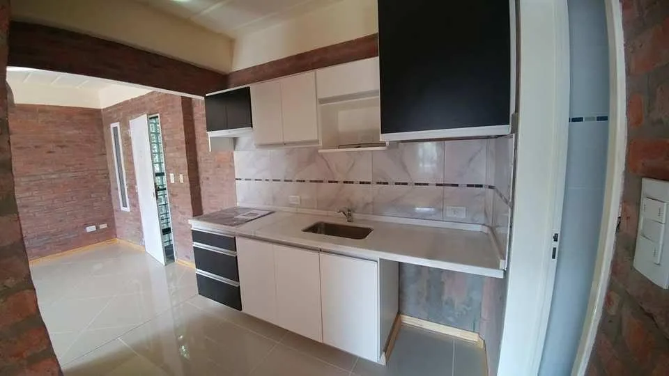 Departamento de 3 ambientes en Merlo Centro con balcón