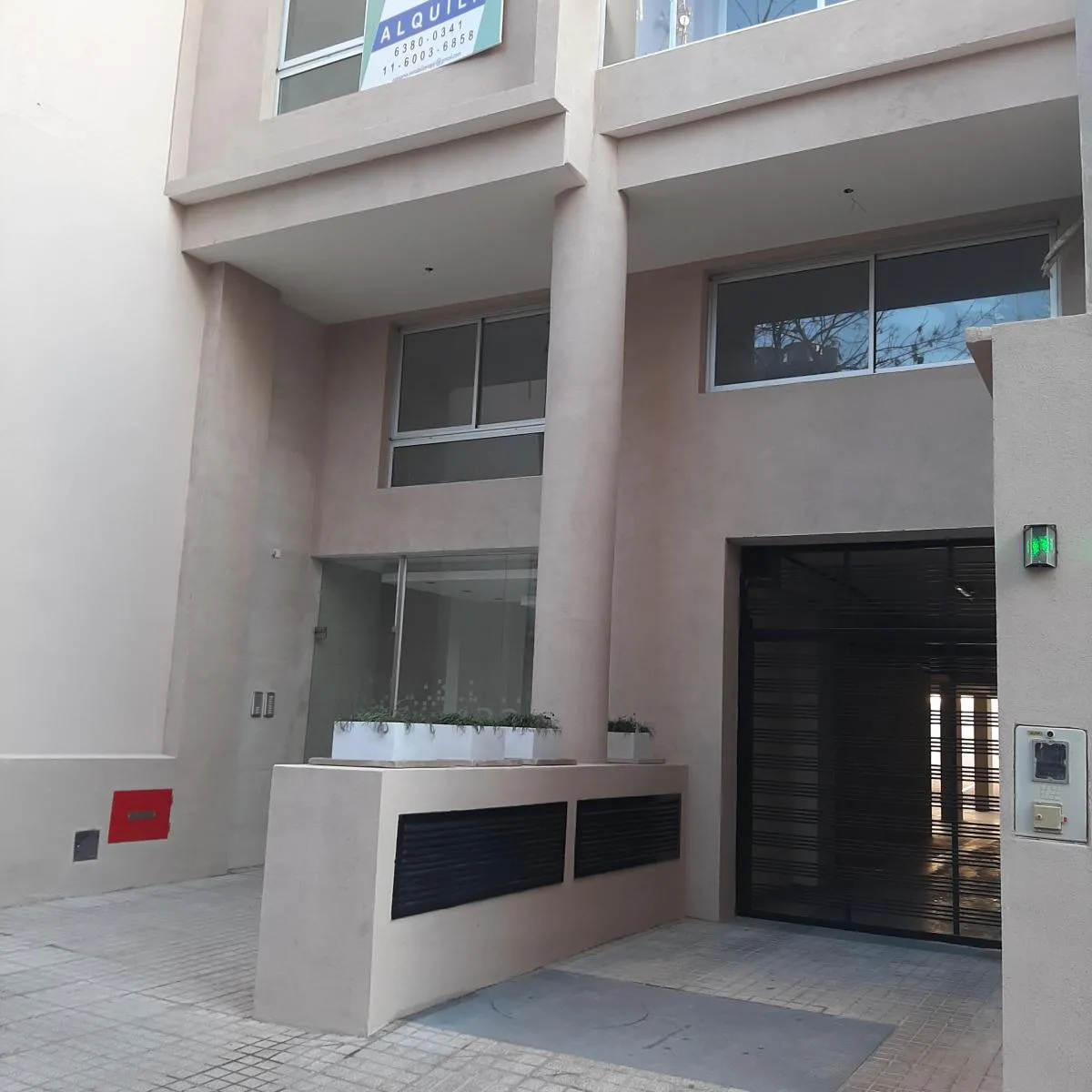 1 Ambiente Dividido con Balcón Aterrazado