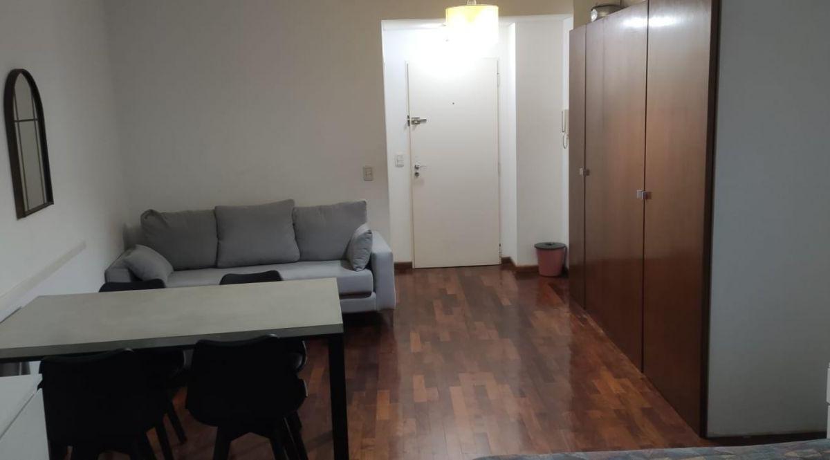 Kitnet mobiliada em Monserrat