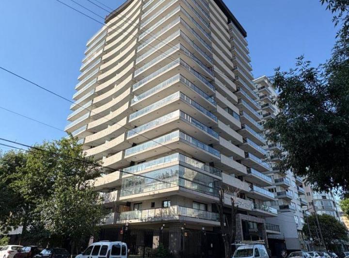 Departamento monoambiente al frente en Tres de Febrero