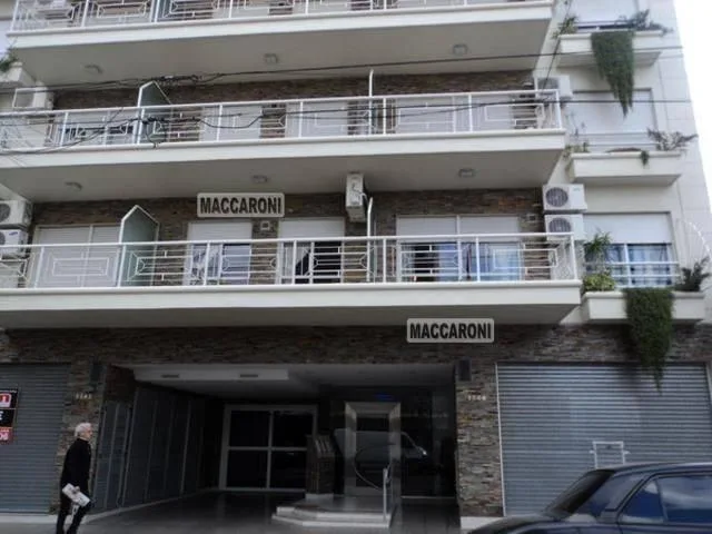 Studio with covered parking