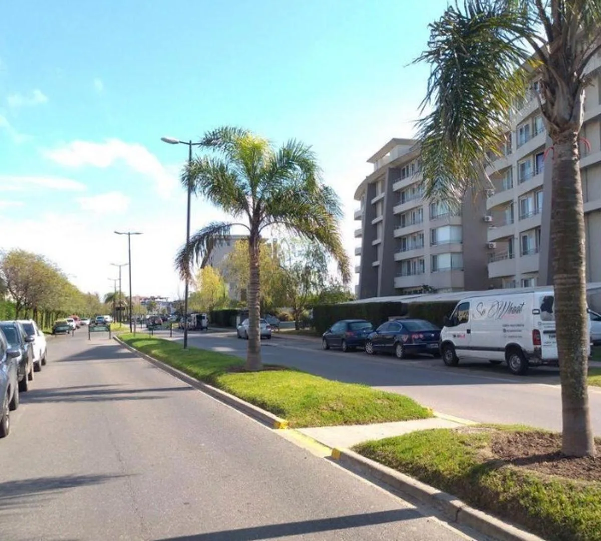 Ground-floor three-room apartment with garden in Tigre