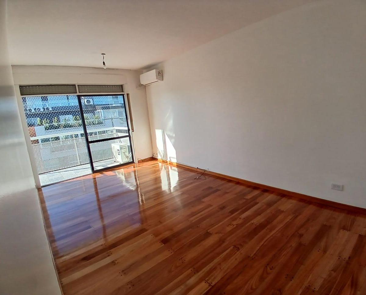 Квартира с 1 спальней и балконом в Villa Devoto