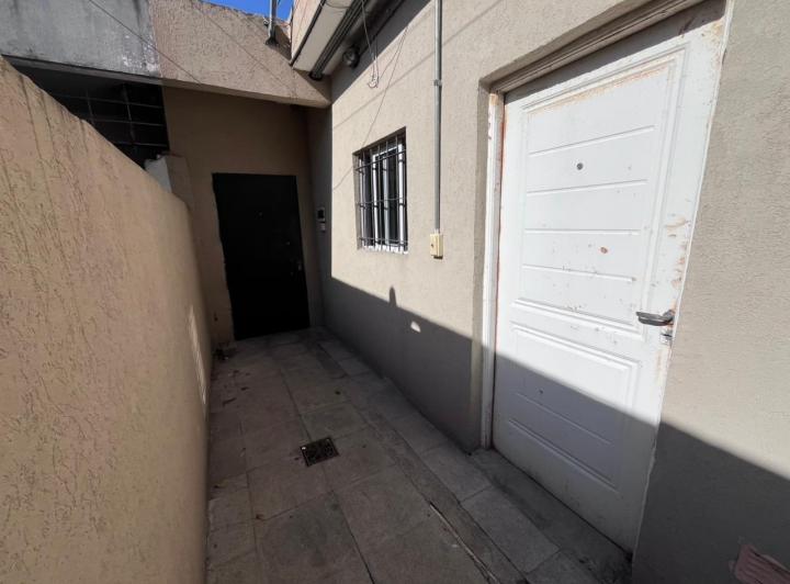 PH de 1 ambiente en Tres de Febrero