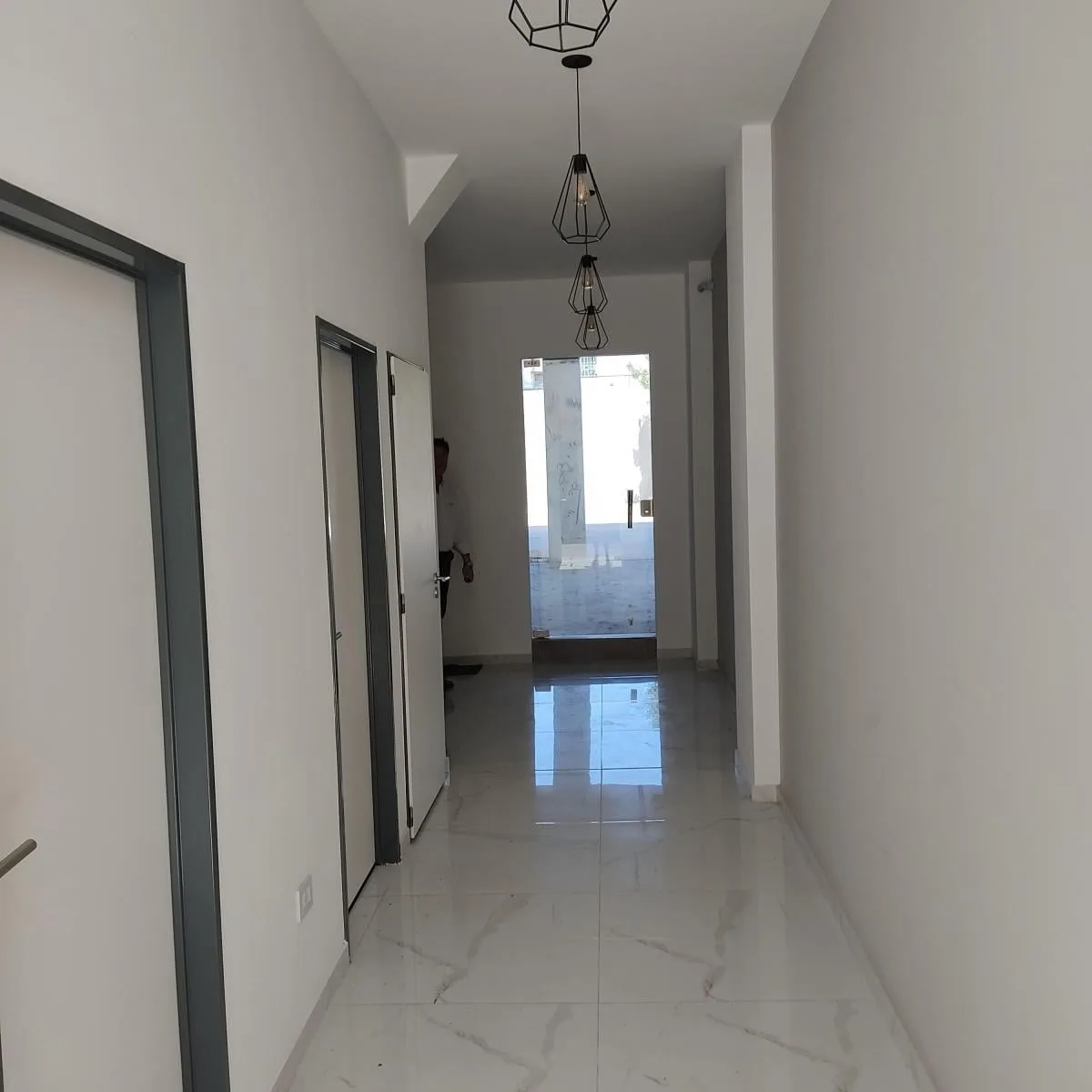 3 ambientes con balcón y cochera
