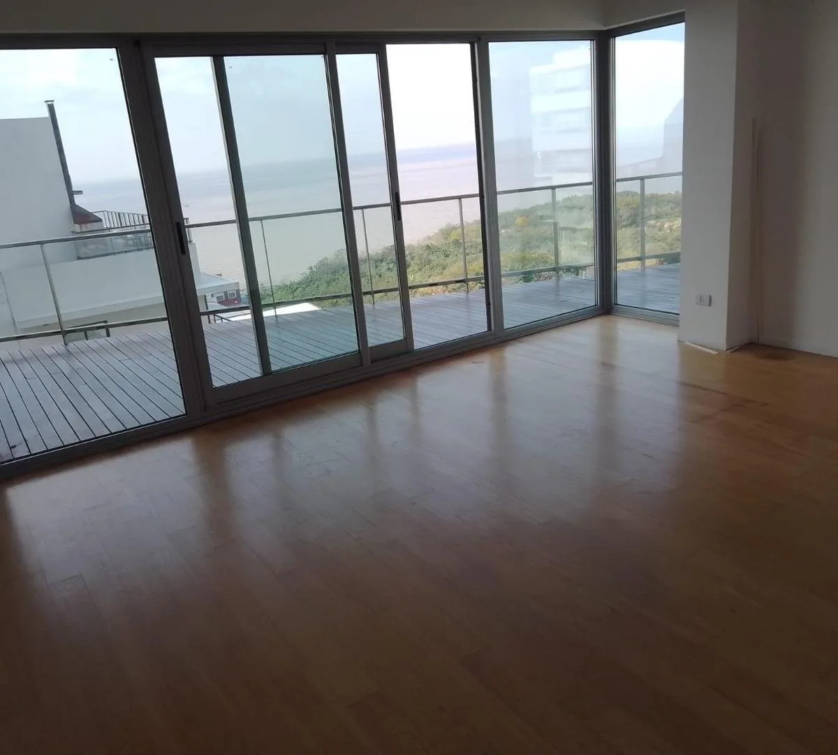 Departamento de 2 dormitorios con balcón en Vicente López