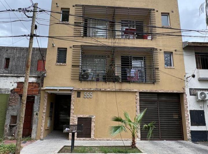 Apartamento de dois ambientes com 1 quarto em General San Martín