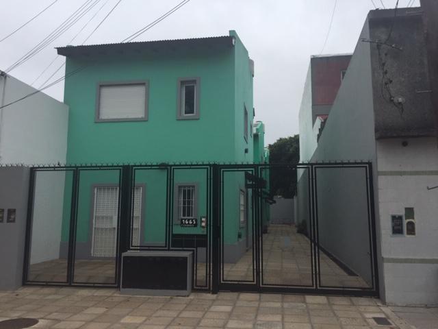 Duplex house with 2 bedrooms in Victoria