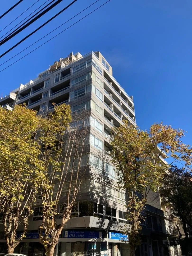 Kitnet com vaga e varanda em Villa Urquiza