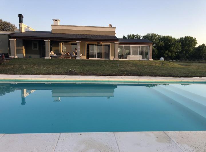 Квартира-студия в загородном доме Estancia Las Lilas, Luján