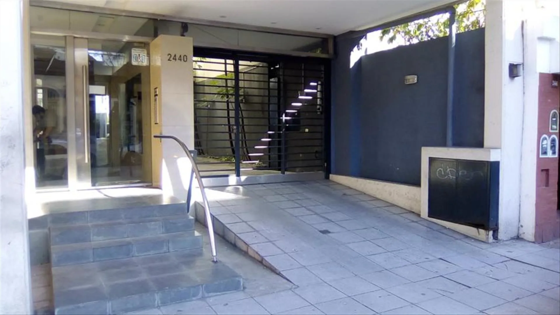 Полуэтажная квартира с 1 спальней и парковочным местом в Belgrano