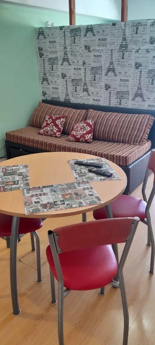 Listing: 1 bedroom, Almagro