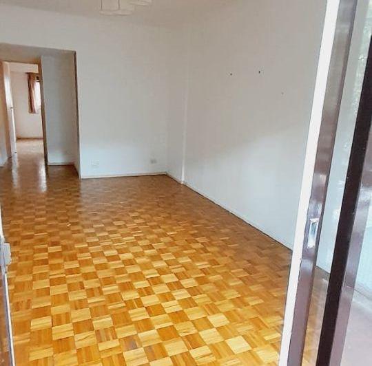 Apartamento de 2 ambientes de frente com varanda em Caballito