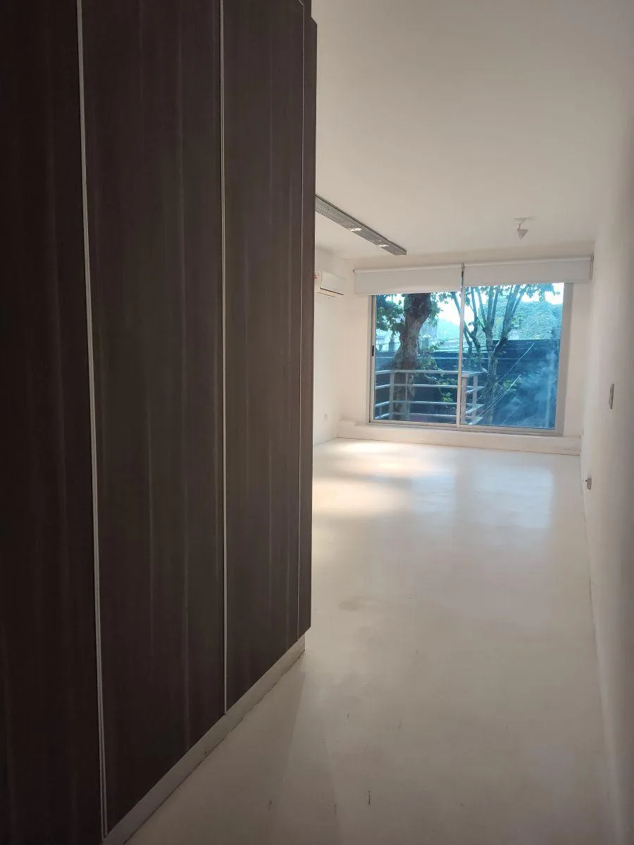 Professional-use studio apartment in Palermo