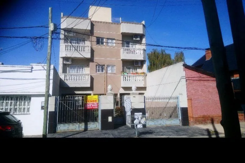 Departamento de 3 ambientes con terraza propia y cochera en La Matanza
