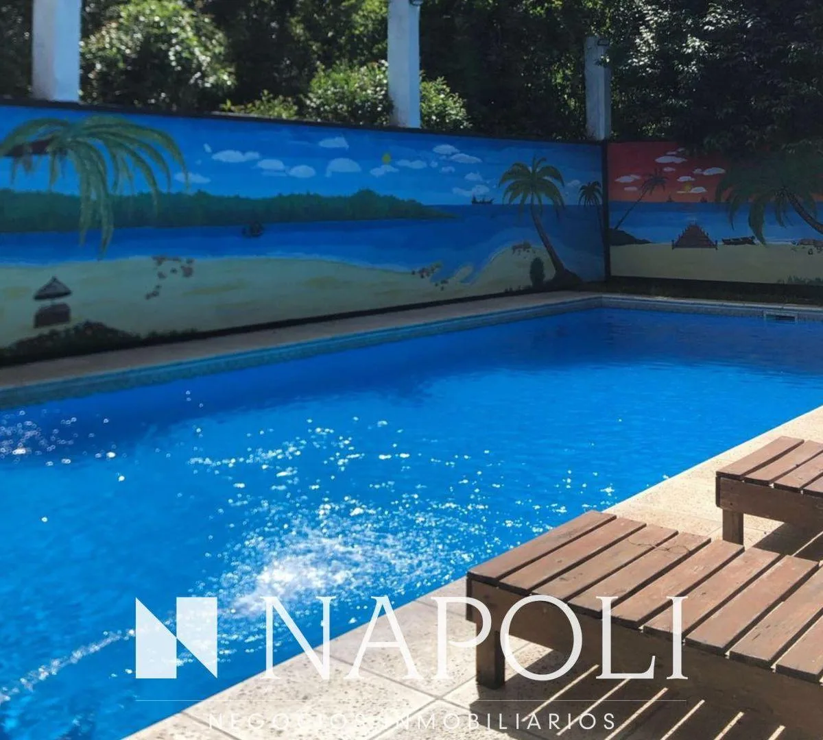Casa quinta de três dormitórios em Esteban Echeverría