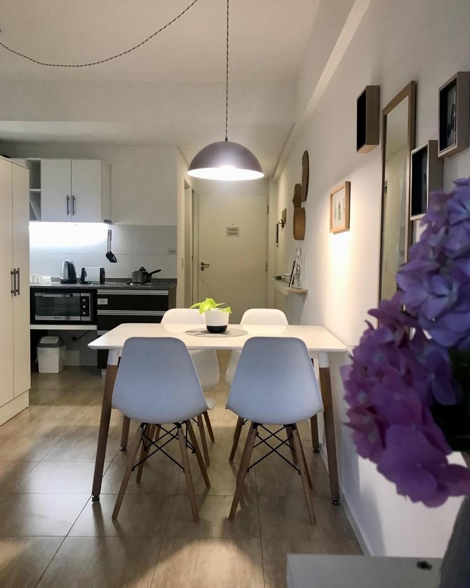 Monoambiente amoblado con balcón en Villa Urquiza