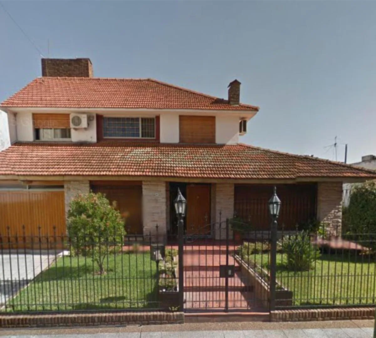 Imponente Chalet 6 Amb Gran Jardín y Piscina