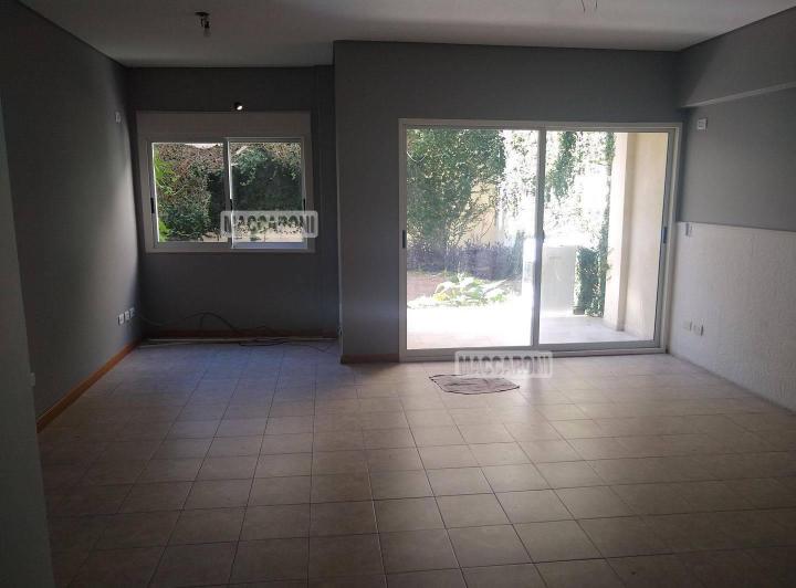 Apartamento de dois ambientes em Floresta