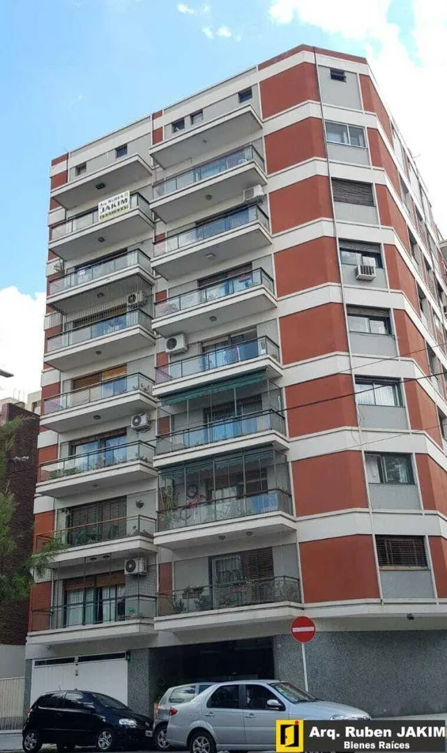 Трёхкомнатная квартира с 2 спальнями в Villa Devoto