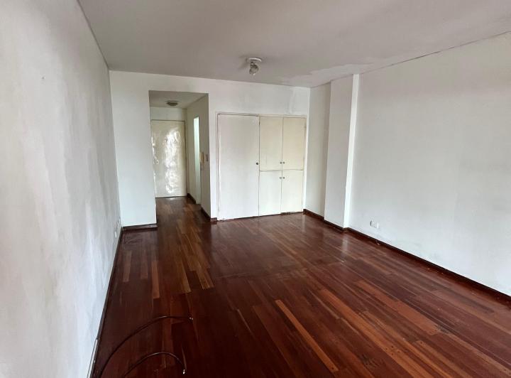 One-and-a-half-room apartment with balcony in San Nicolás