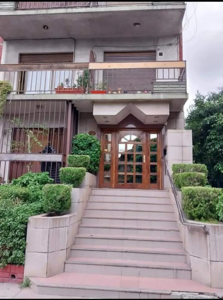 Two-bedroom, front-facing apartment with balcony in La Matanza