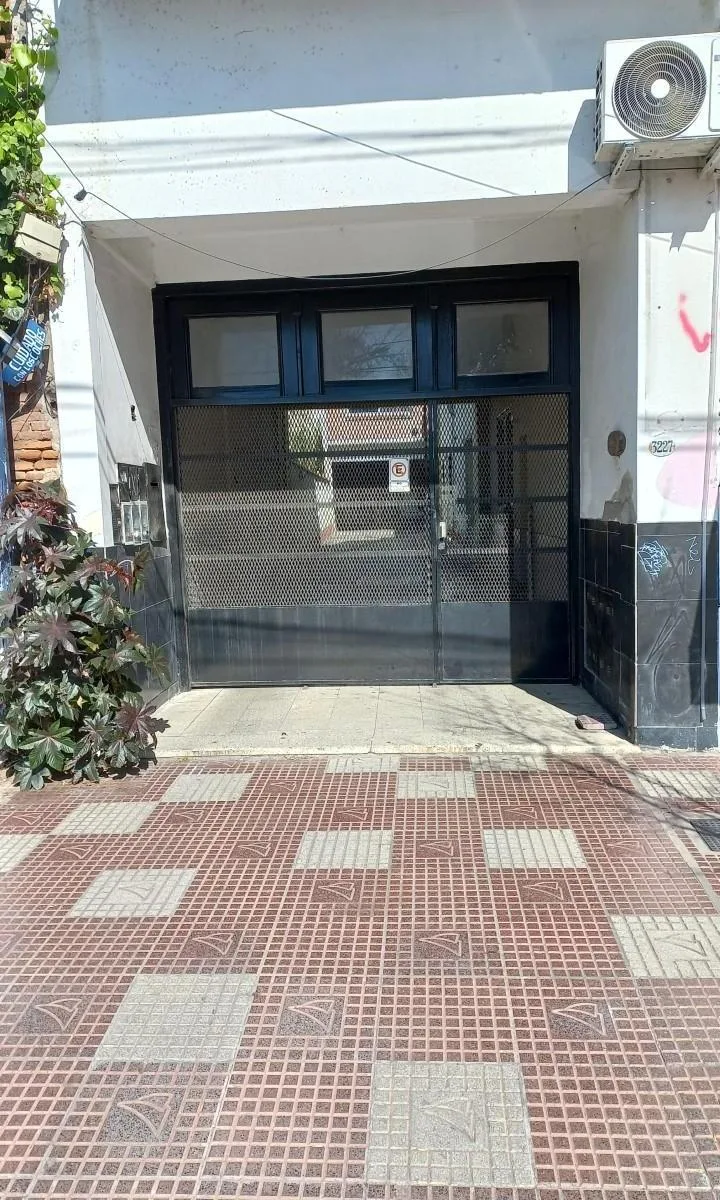 P. H. 3 Ambientes, Planta Alta. Av Peron N° 3227, Victoria