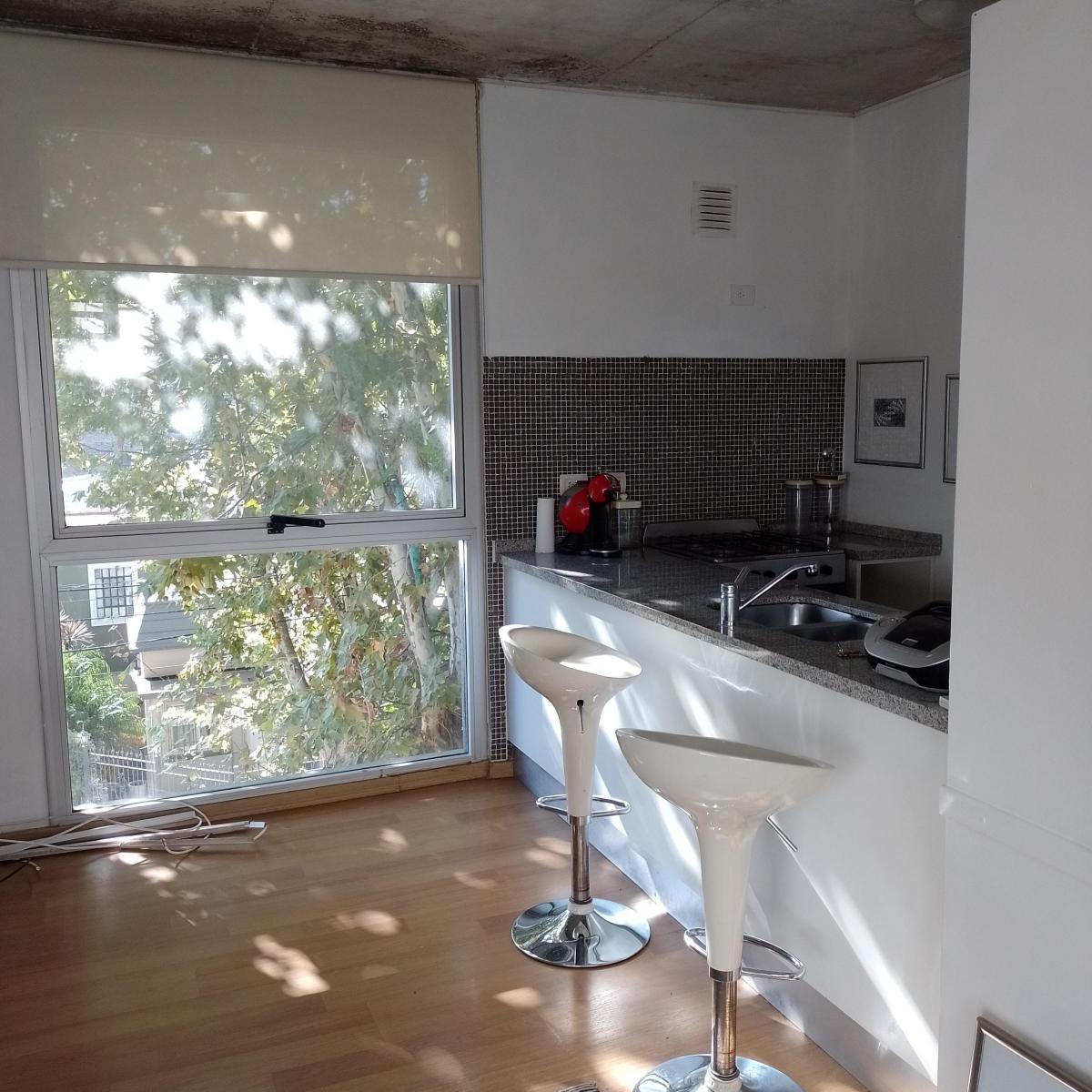 3er piso con balcón y terraza